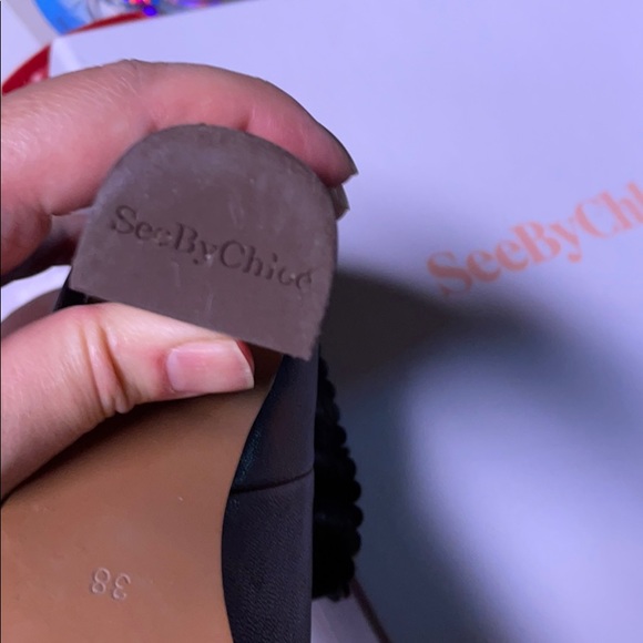 See Chloe 4” bootie Dk Brown -EUC - Picture 8 of 8